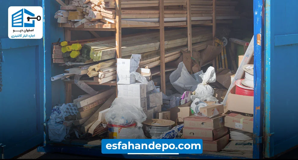انبار-کانتینری-مسقف-درفضای-روباز